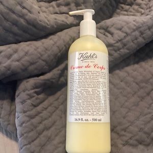 Keihls Crème de corps superb all over body moisturizer